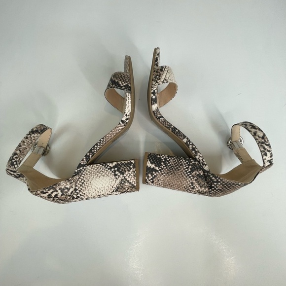 Qupid Stone Snake Ankle Strap Block Heels Sz 7 - Picture 12 of 17
